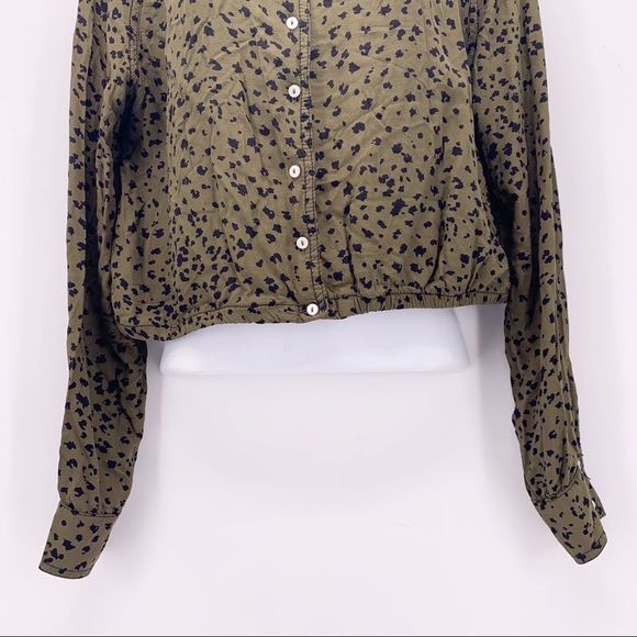Free People Green and Black Leopard Print Collared Button Down Shirt Size XS - Picture 3 of 6